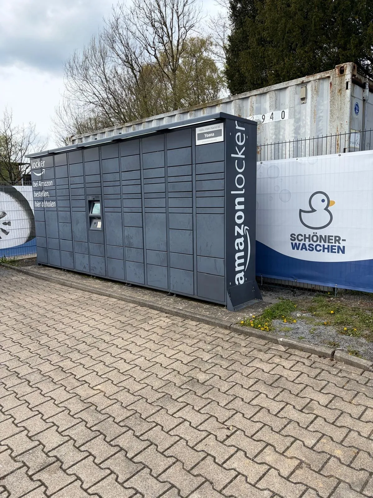 Amazon-Paketstation auf dem Gelände in Mettmann